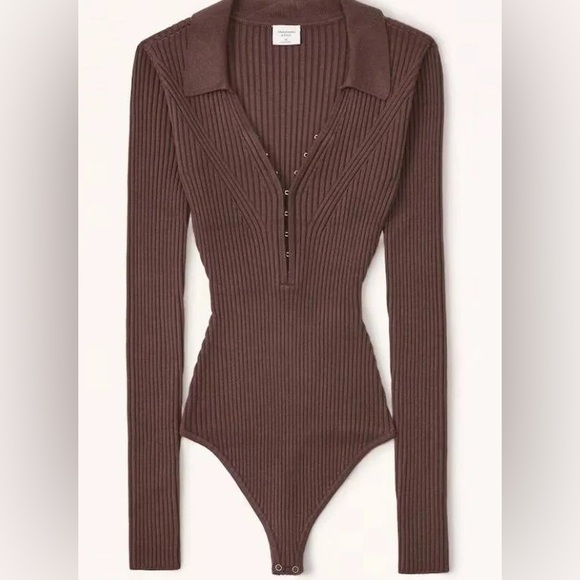 Abercrombie Hook and Eye Brown Bodysuit - Size XS - NWT *Sold Out in Stores* - Picture 3 of 3